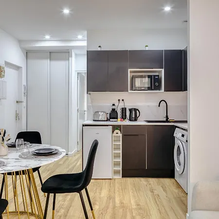 Lägenhet Le Aurelie F2 Avec Baignoire Balneo ! *