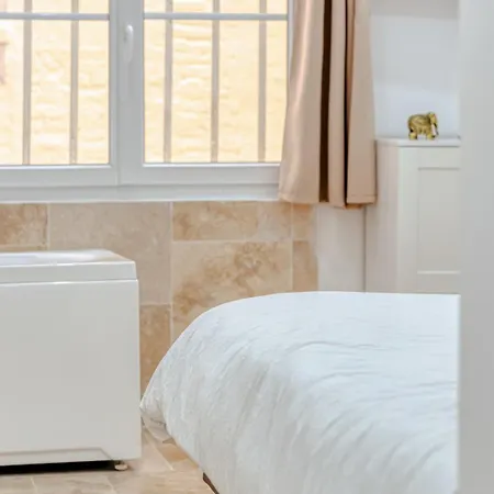 Le Aurelie F2 Avec Baignoire Balneo ! Lägenhet